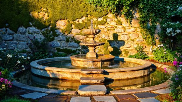 Top idées pour intégrer une fontaine de jardin relaxante